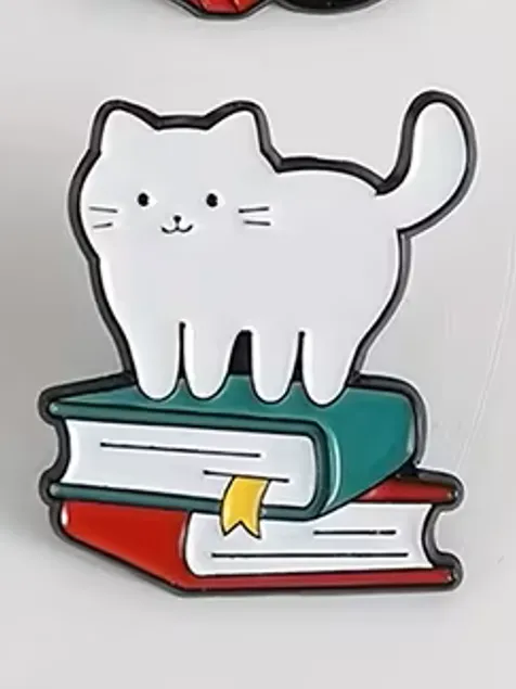PIN - GATO Y LIBRO